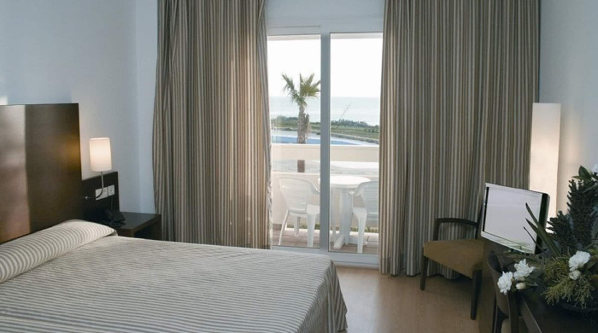 Garbi Costa Luz Hotel 4*